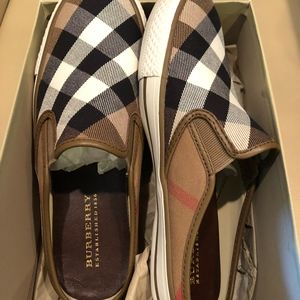 Burberry slip on sneaker